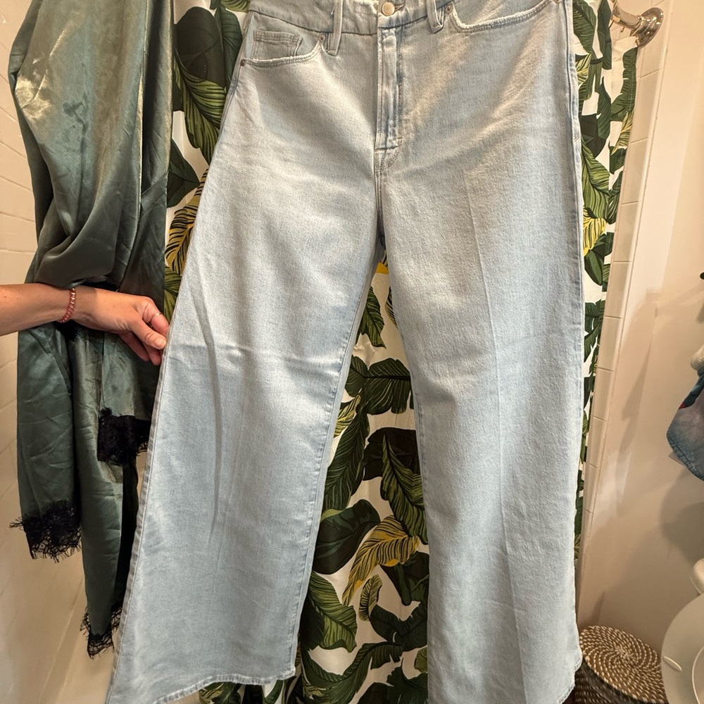 Good American Light Wash Flare Jeans